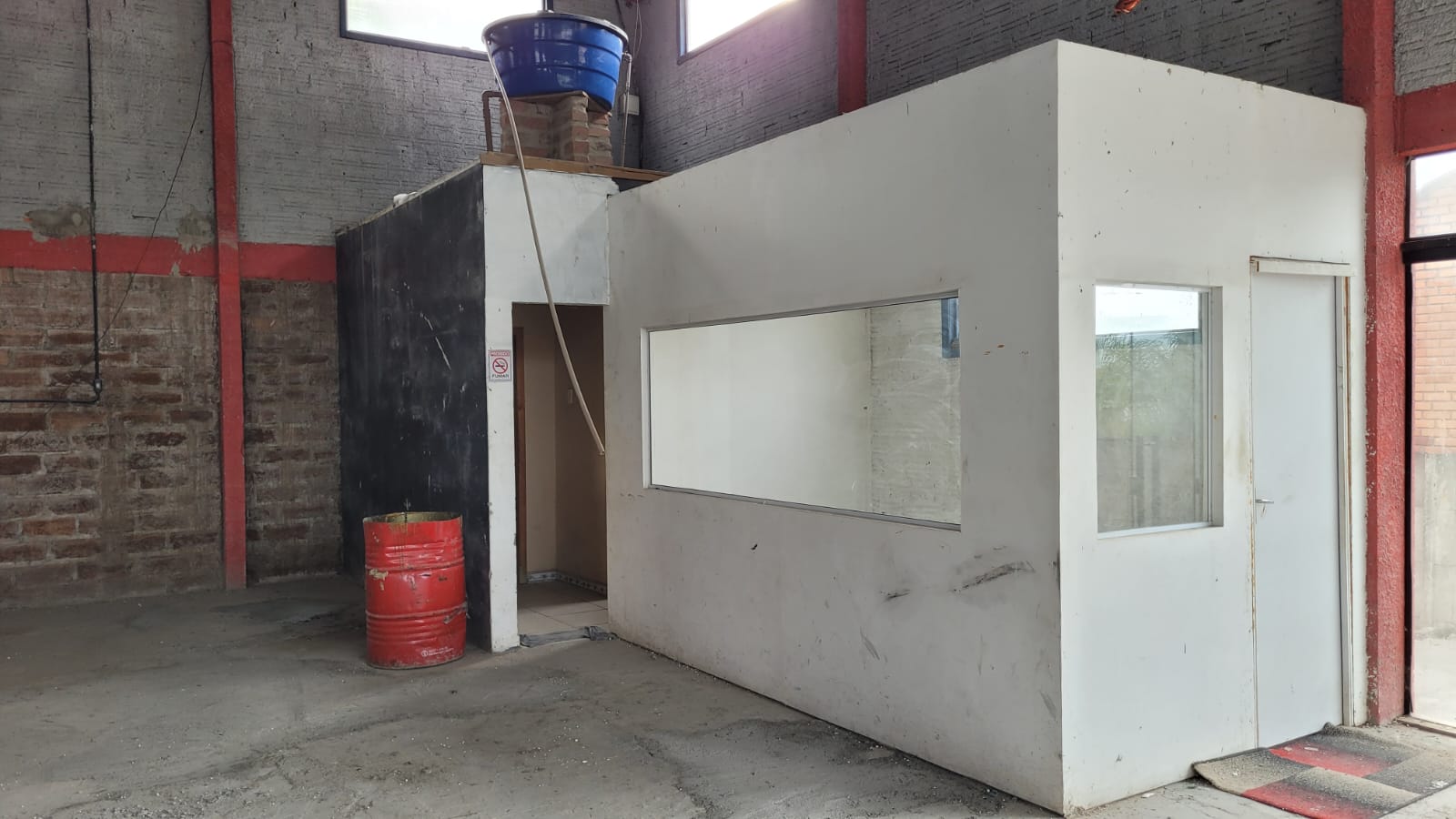 Foto do imóvel: Galpão à Venda, 288 m² em   - Sombrio