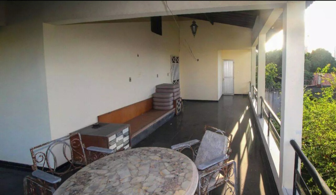 Imagem Casa com 4 Quartos à Venda, 368 m² em Parquelândia - Fortaleza