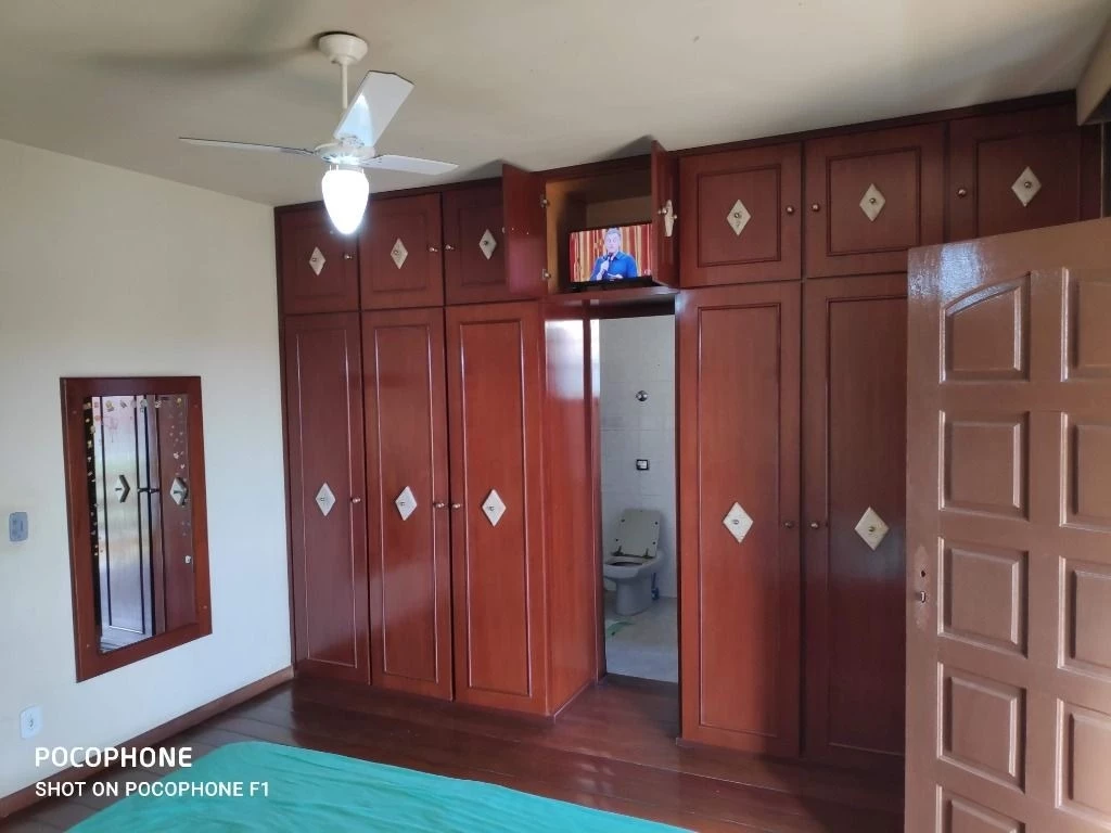 Imagem Casa com 5 Quartos à Venda, 290 m² em Parque Xangri-Lá - Contagem