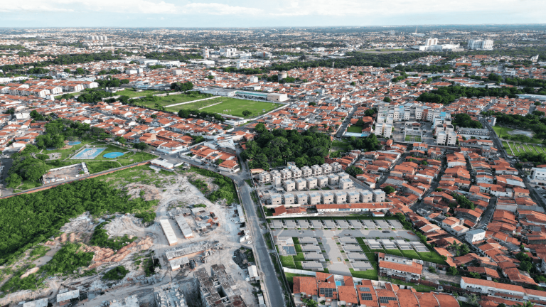 Imagem Casa com 3 Quartos à Venda, 140 m² em Alto do Calhau - São Luís