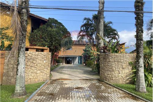 Imagem Imóvel com 19 Quartos à Venda, 802 m²em Mato Dentro - Ubatuba