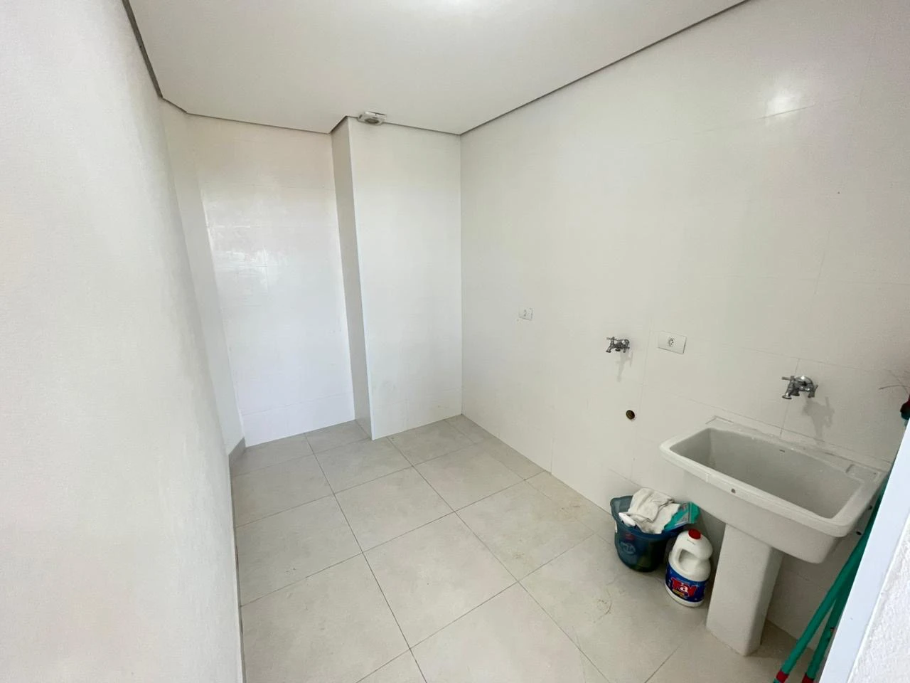 Imagem Apartamento com 3 Quartos à Venda, 130 m² em Parque Balneário Poiares - Caraguatatuba