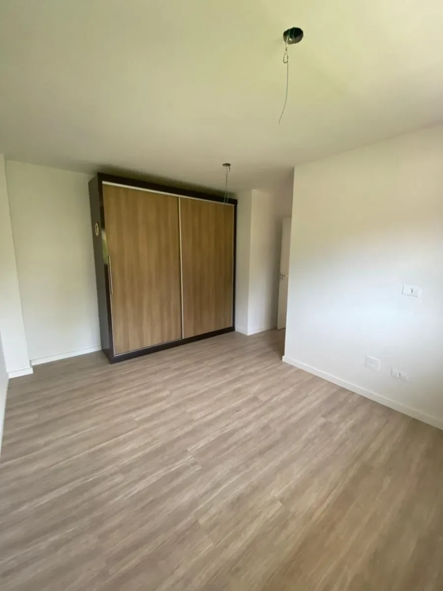 Imagem Sobrado com 3 Quartos à Venda, 168 m² em Campo Comprido - Curitiba
