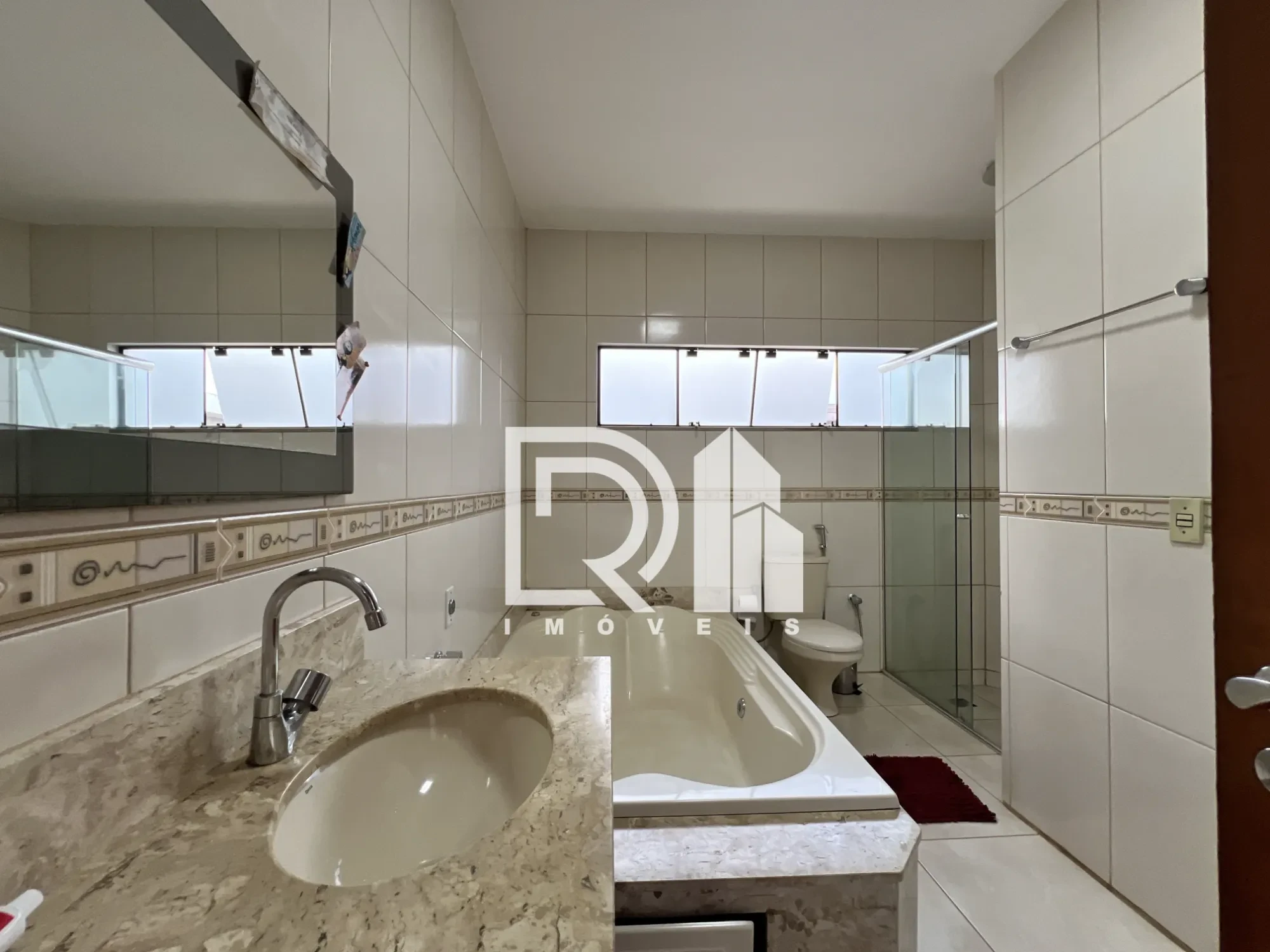 Imagem Casa de Condomínio com 4 Quartos à Venda, 400 metro em Setor Habitacional Vicente Pires - Brasília