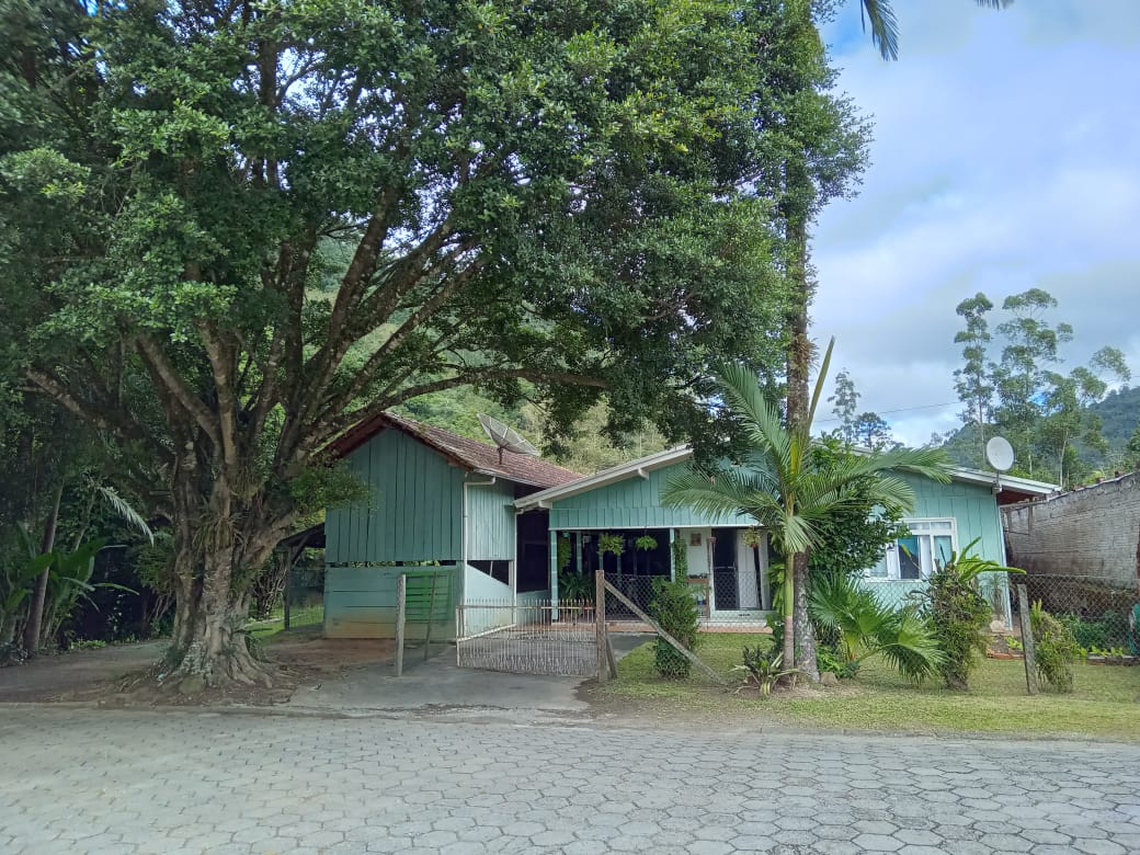 Casa com 3 Quartos à Venda, 340 m²em Santa Cruz - Vidal Ramos