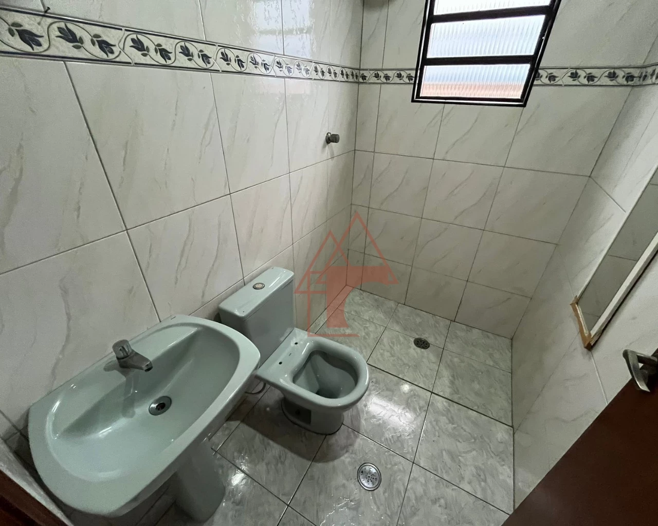 Imagem Casa com 3 Quartos à Venda, 188 m² em Jardim Casqueiro - Cubatão Imagem Casa com 3 Quartos à Venda, 188 m² em Jardim Casqueiro - Cubatão