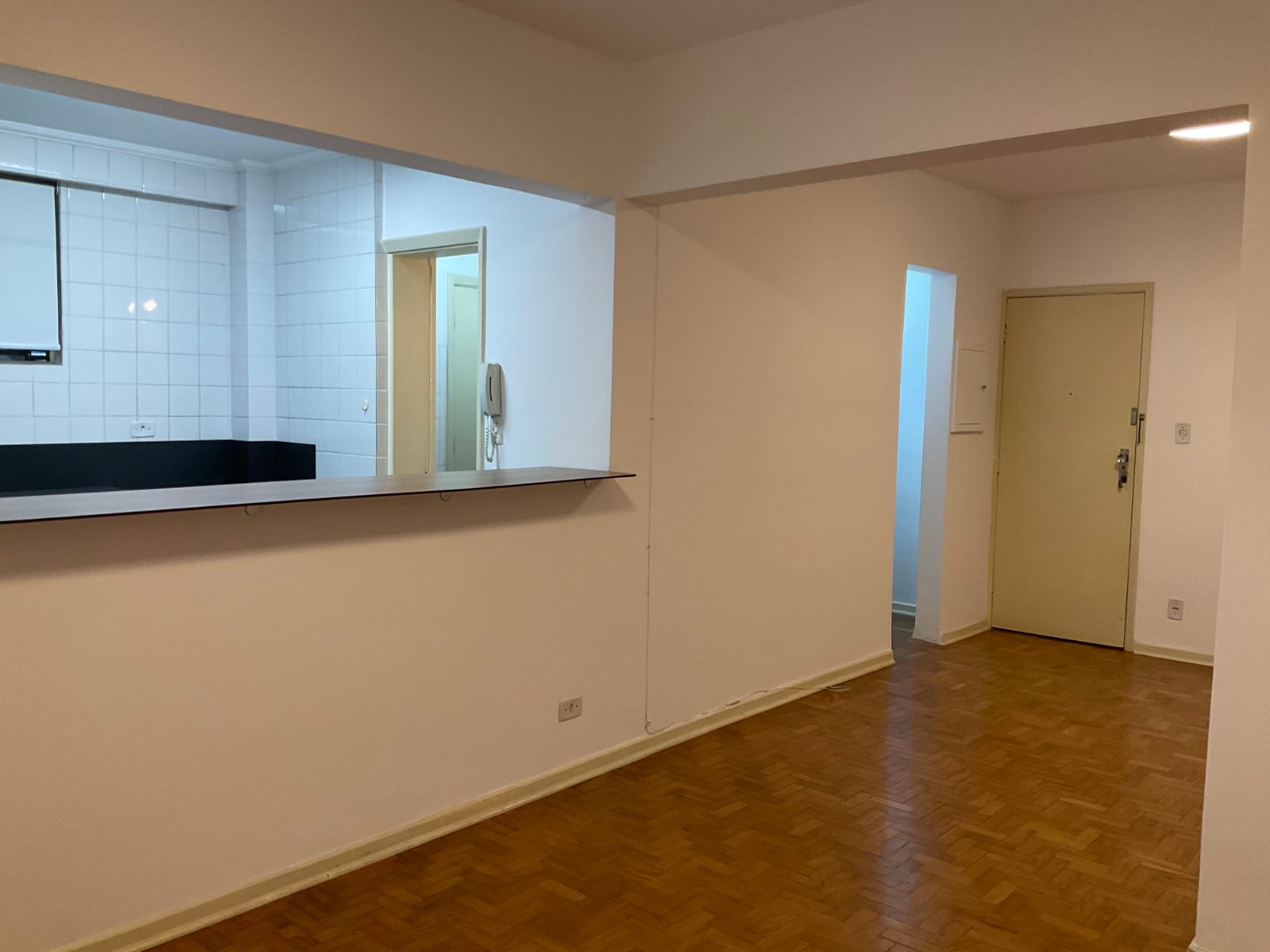 Apartamento com 2 Quartos à Venda ou Locação, 85 m²em Cerqueira César - São Paulo