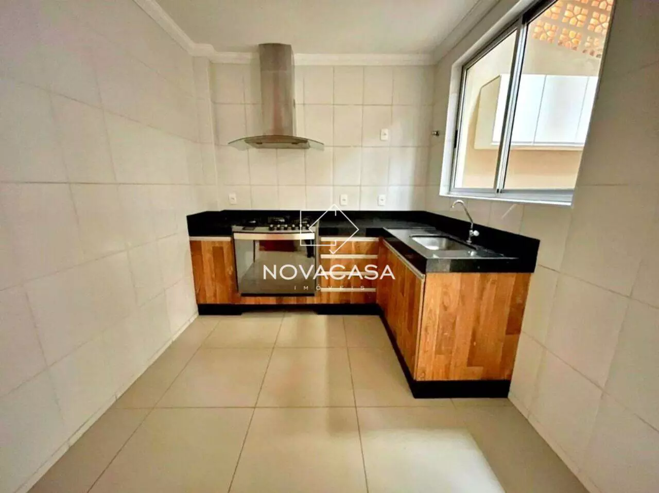 Imagem Casa com 3 Quartos à Venda, 85 m² em Heliópolis - Belo Horizonte