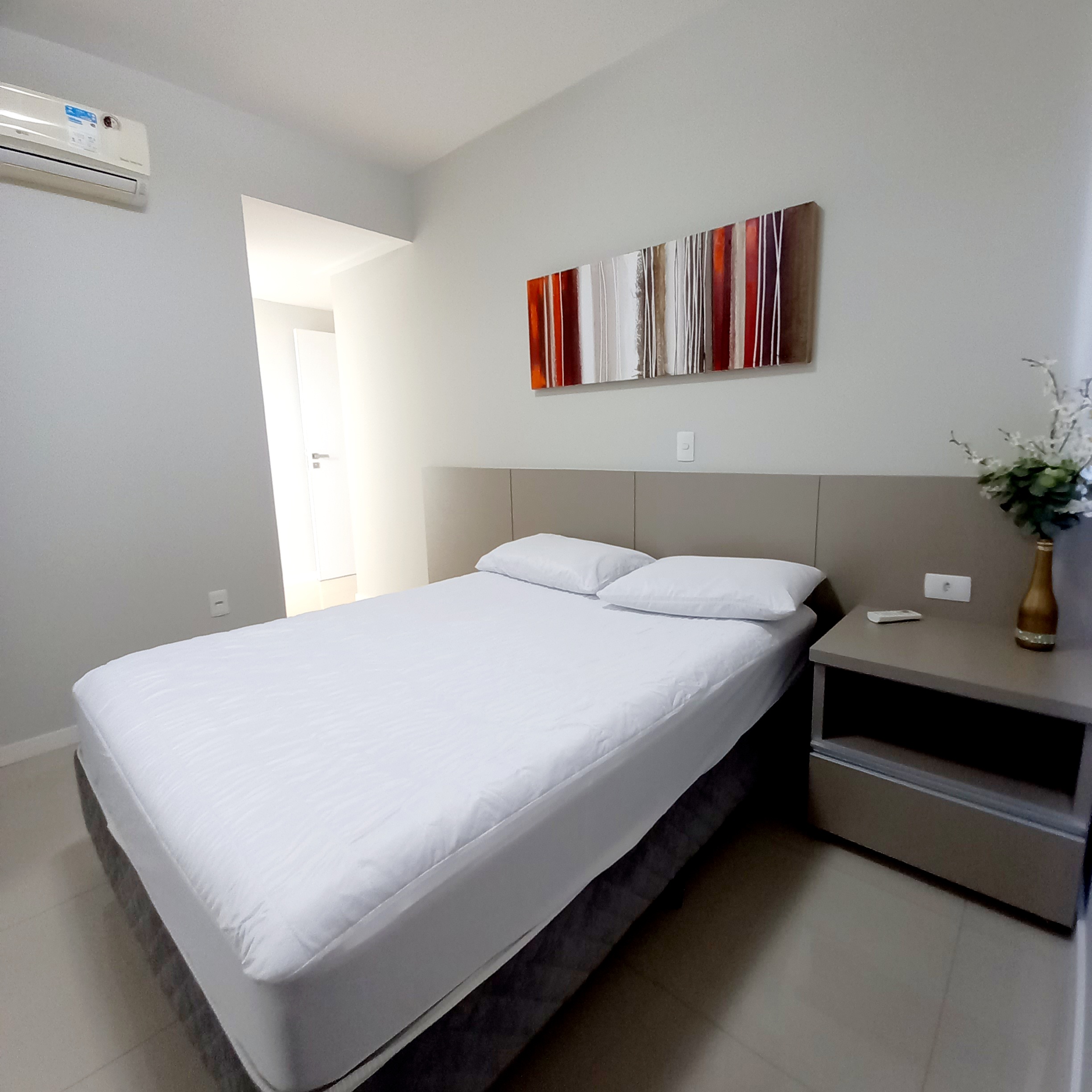 Imagem Apartamento com 2 Quartos à Venda, 78 m²em Bombas - Bombinhas