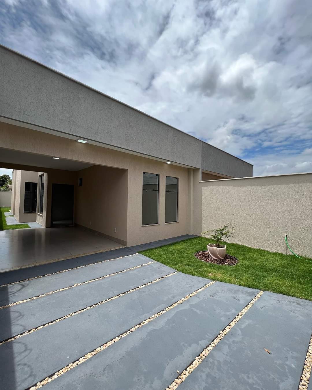 Imagem Casa com 3 Quartos à Venda, 119 m² em Jardim Riviera - Aparecida de Goiânia