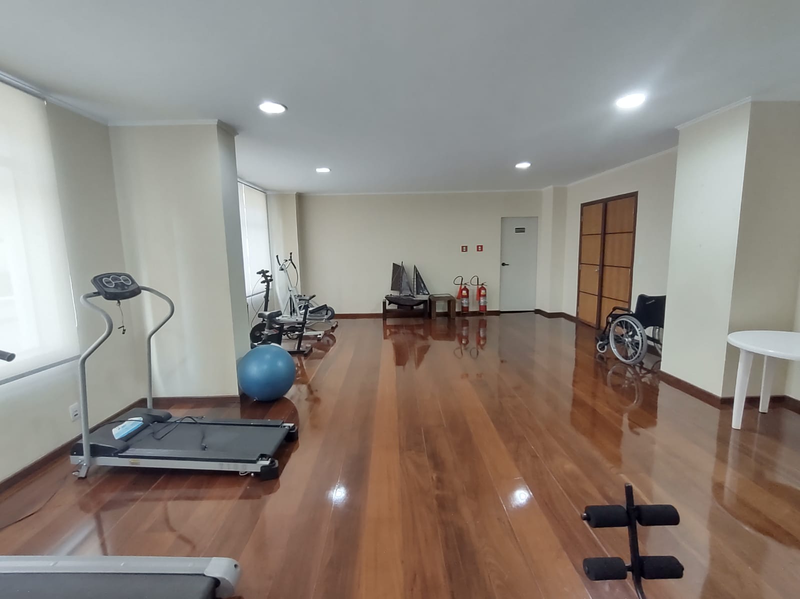 Imagem Apartamento com 3 Quartos à Venda ou Temporada, 136 m²em Vila Pompéia - São Paulo