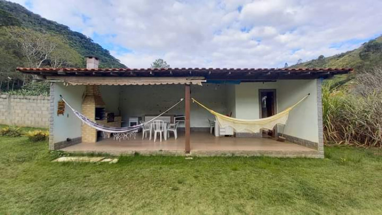 Imagem Casa com 2 Quartos à Venda, 100 m² em Albuquerque - Teresópolis