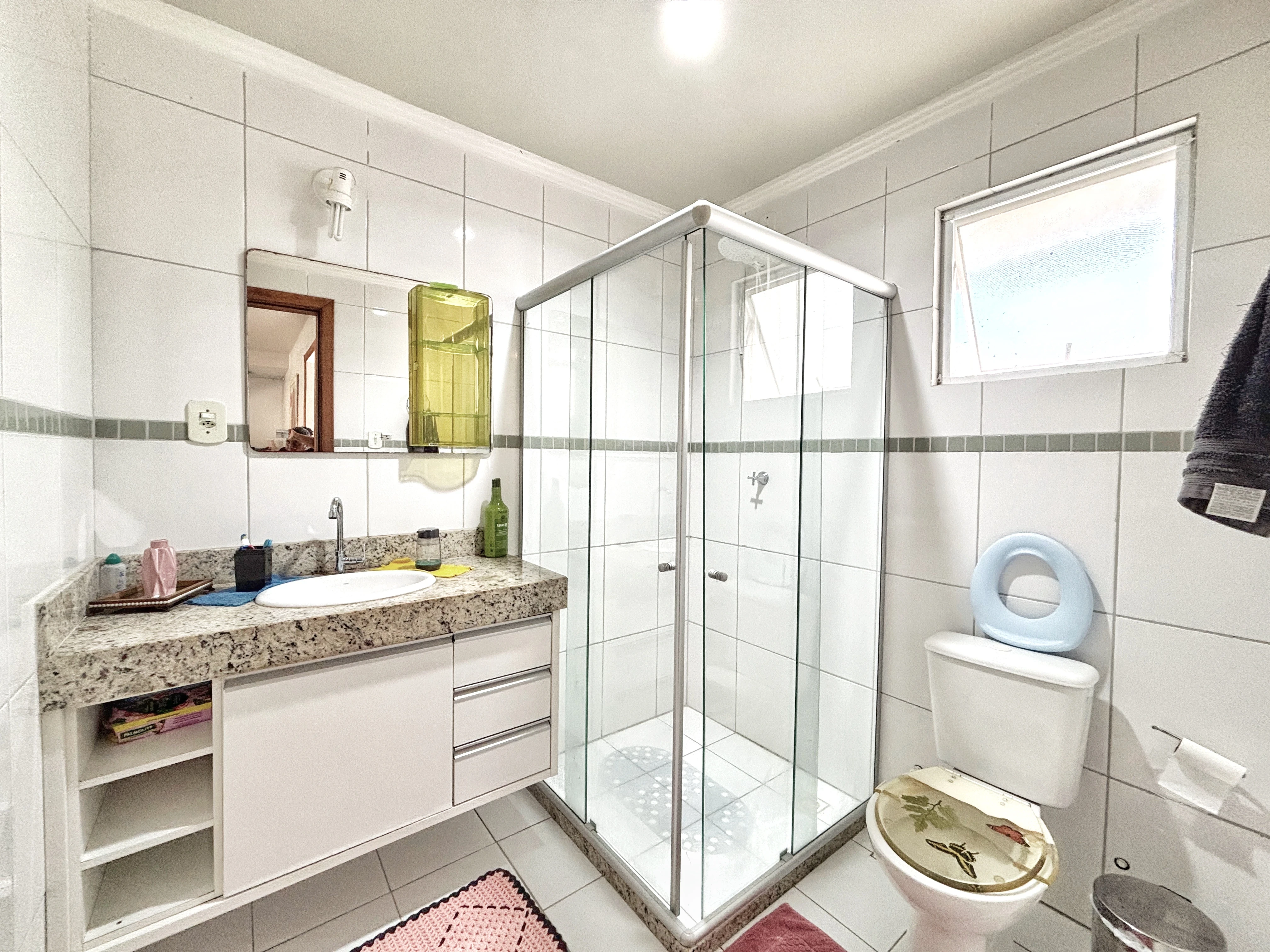 Foto do imóvel: Casa de Condomínio com 3 Quartos à Venda, 119 metros em Buraquinho - Lauro de Freitas