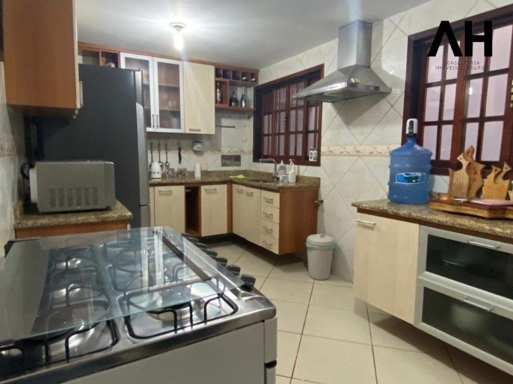 Imagem Casa com 3 Quartos à Venda, 360 m²em Piratininga - Niterói