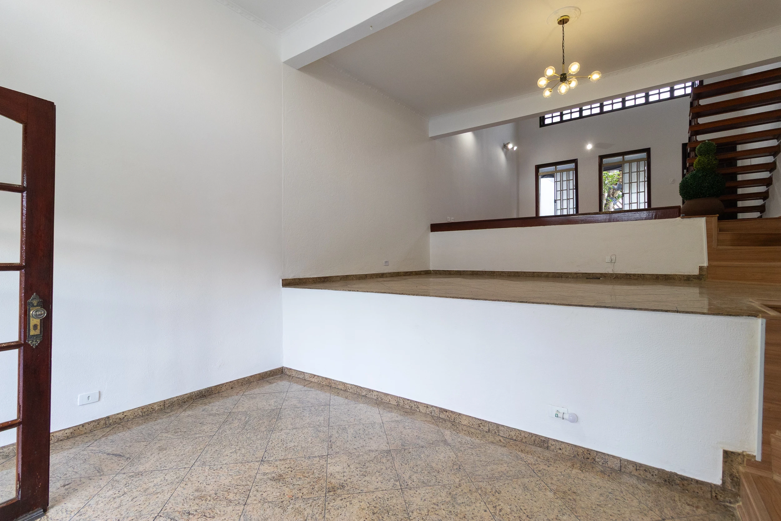 Imagem Sobrado com 4 Quartos à Venda, 2.700 m² em Centro - São Bernardo do Campo