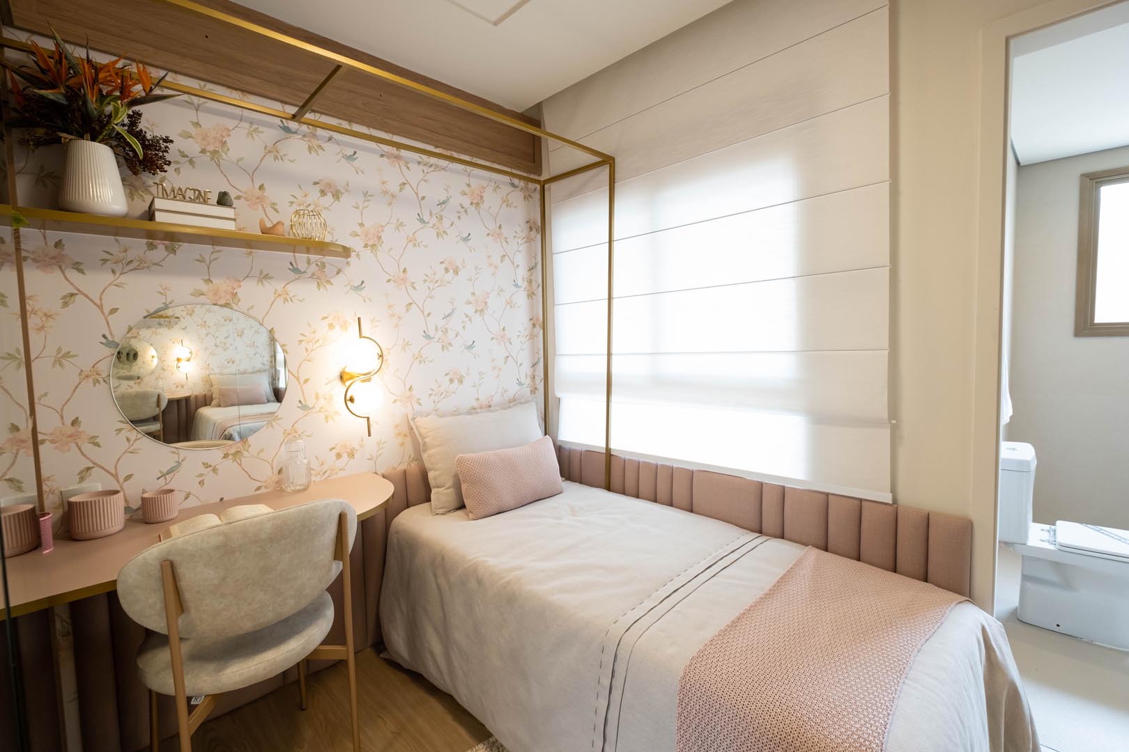 Imagem Apartamento com 2 Quartos à Venda, 80 m²em Moema - São Paulo