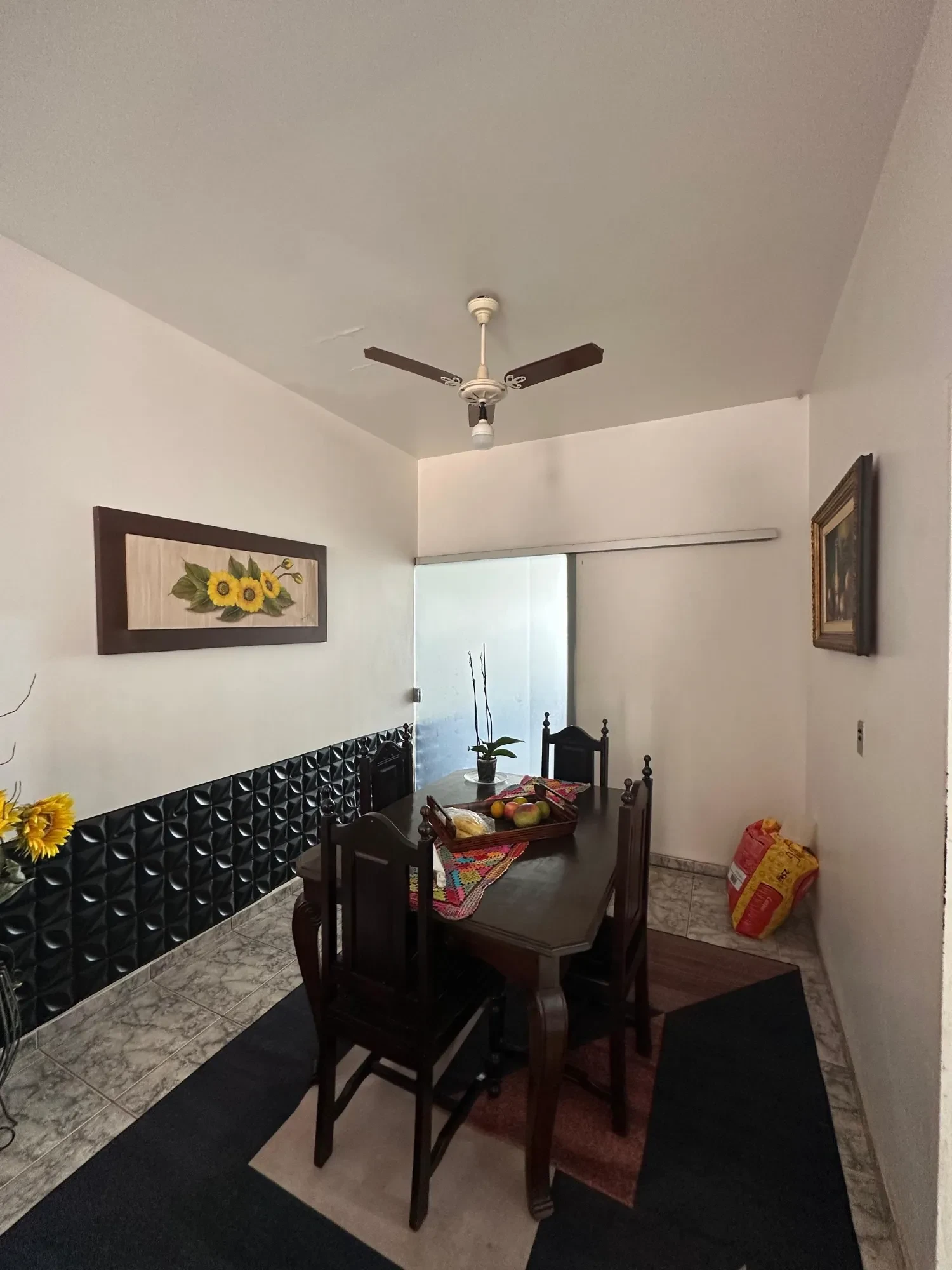 Imagem Casa com 3 Quartos à Venda ou Locação, 247 m² em Jardim Itália - Cuiabá