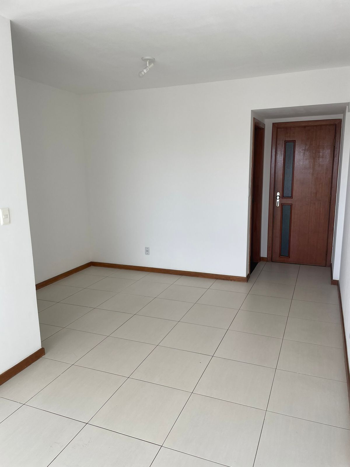 Imagem Apartamento com 2 Quartos para Alugar, 74 m²em Pitangueiras - Lauro de Freitas