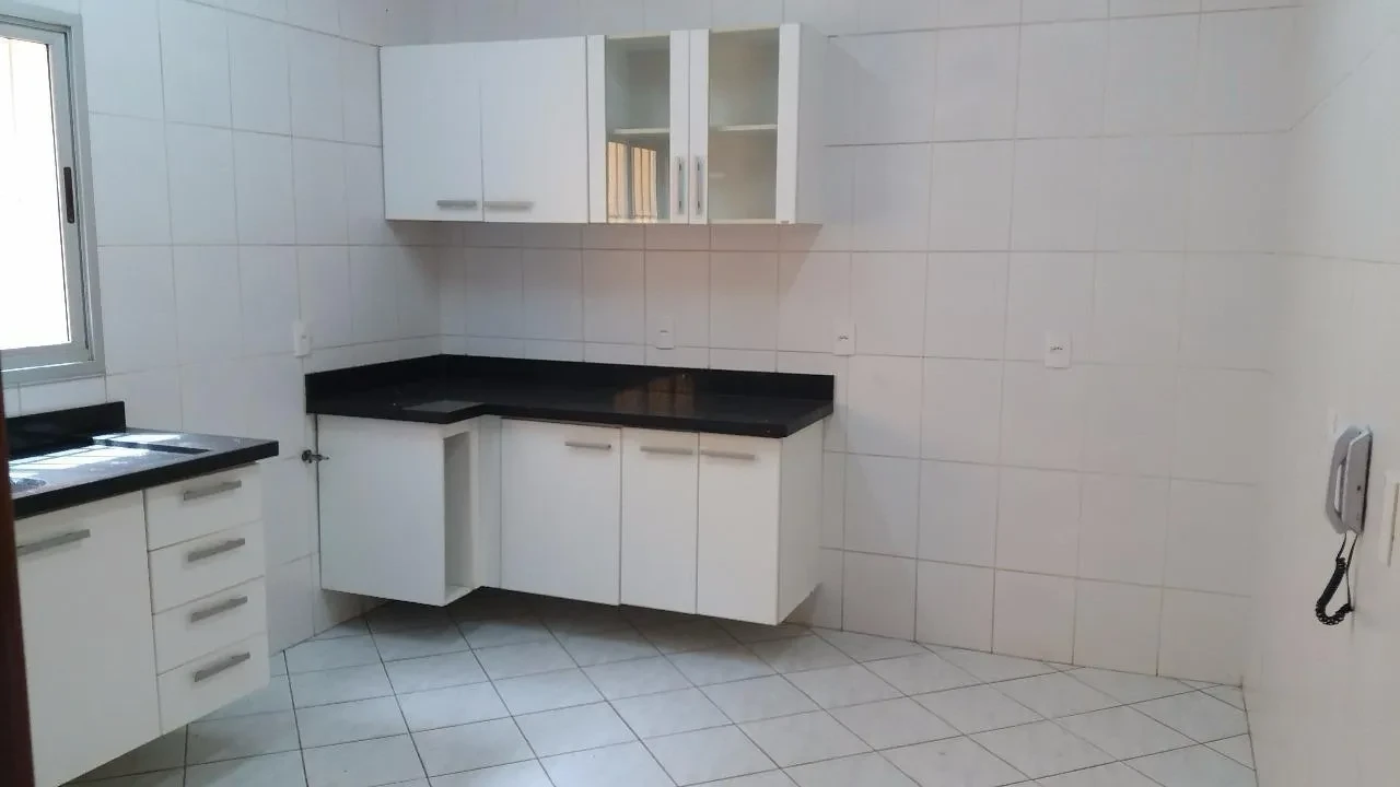Imagem Casa com 3 Quartos para Alugar, 200 m² em Goiabeira - Cuiabá