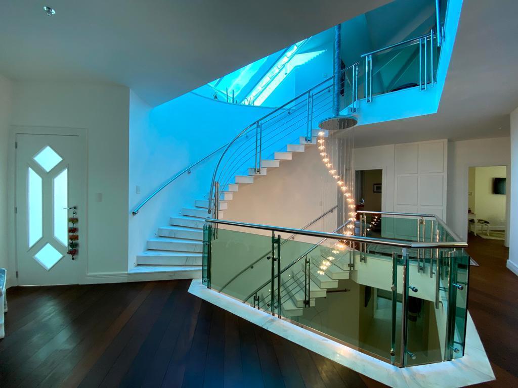 Foto do imóvel: Casa de Condomínio com 6 Quartos à Venda, 700 m² em Barra da Tijuca - Rio de Janeiro