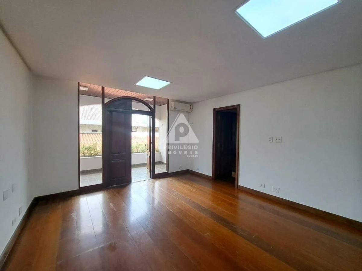 Imagem Casa de Condomínio com 4 Quartos à Venda, 2 m²em Barra da Tijuca - Rio de Janeiro