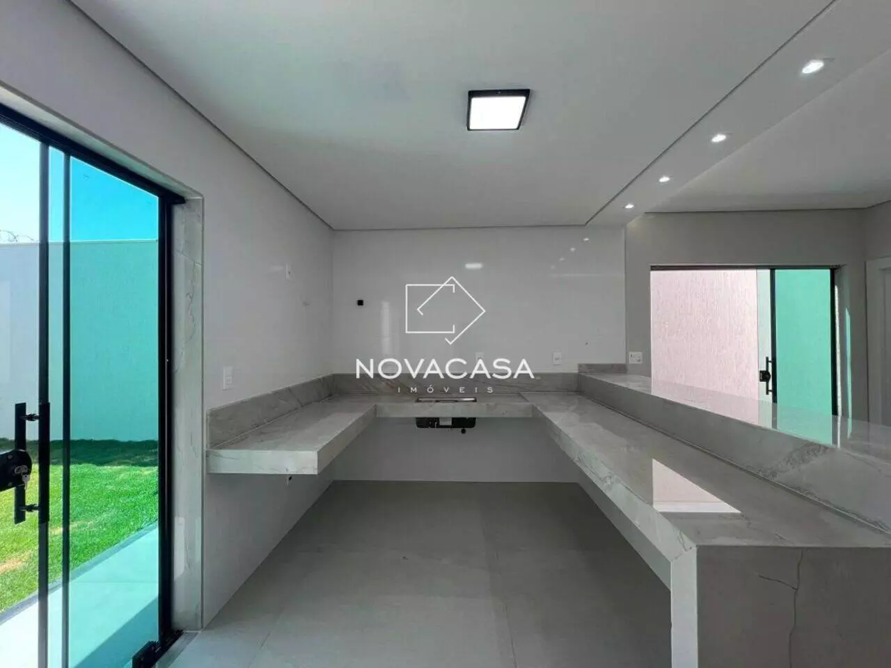 Foto do imóvel: Casa com 4 Quartos à Venda, 150 m² em Planalto - Belo Horizonte