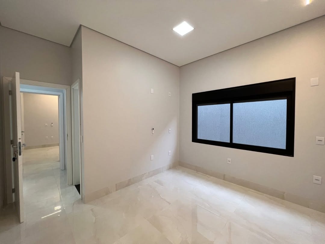 Foto do imóvel: Casa com 3 Quartos à Venda, 360 m² em Estância Itaguaí - Caldas Novas