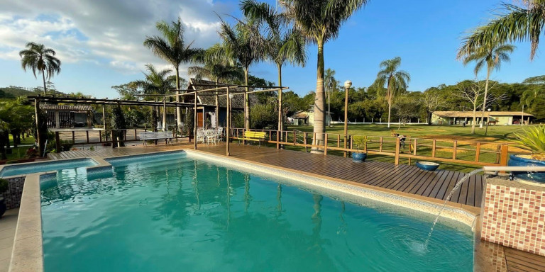 Chácara com 6 Quartos à Venda, 900 m² em Centro - Santa Isabel