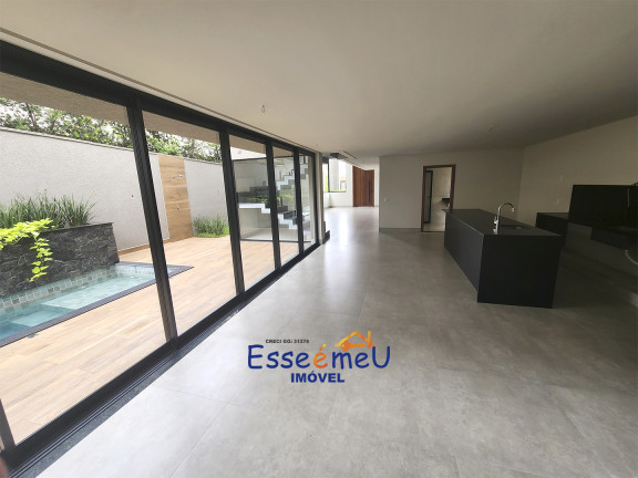 Imagem Casa de Condomínio com 5 Quartos à Venda, 304 m² em Jardins Madri - Goiânia