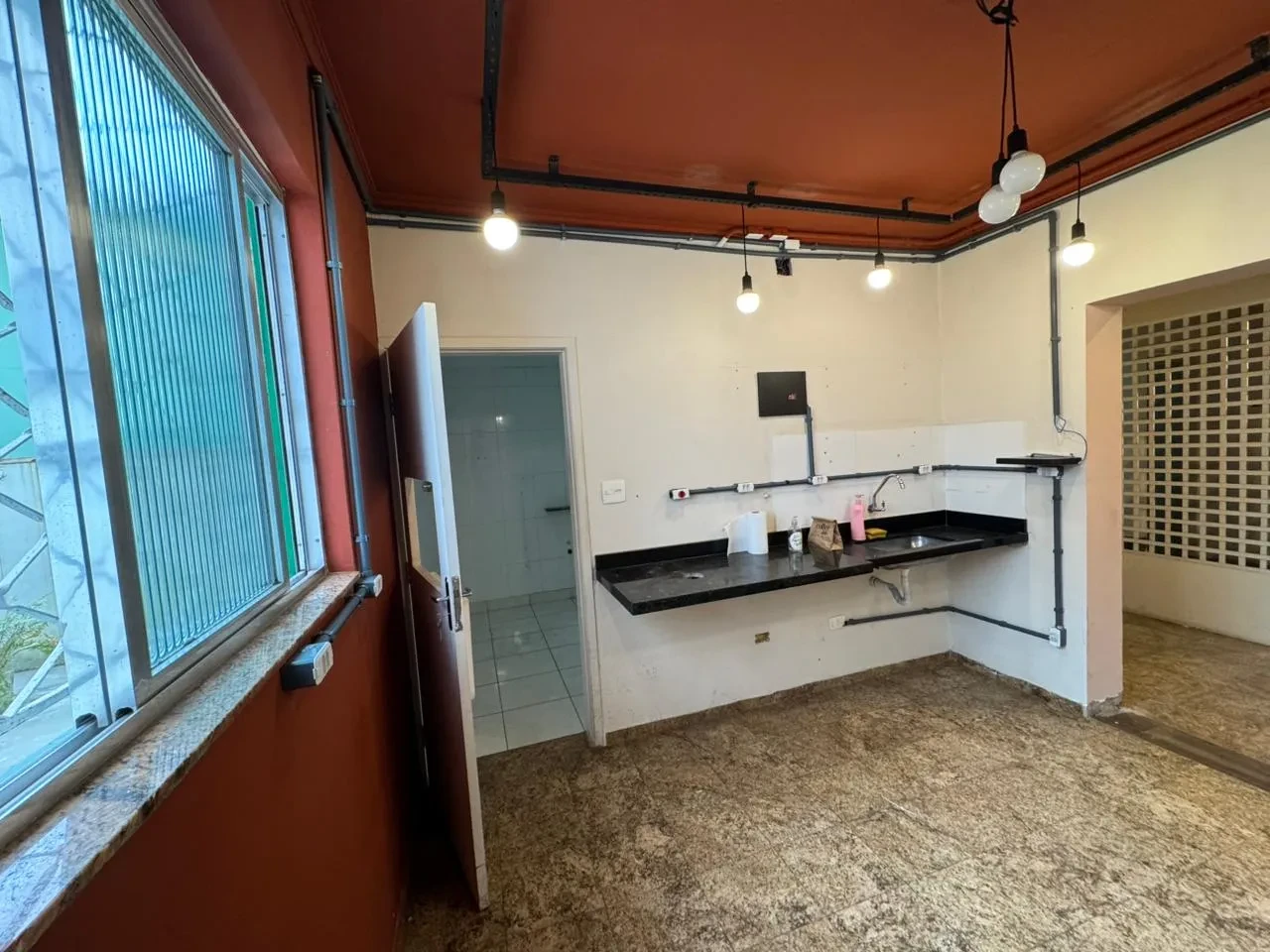 Imagem Ponto Comercial à Venda ou Locação, 324 m² em Aparecida - Santos