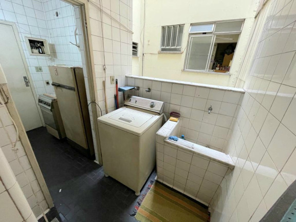 Imagem Apartamento com 2 Quartos à Venda, 60 m² em Copacabana - Rio de Janeiro