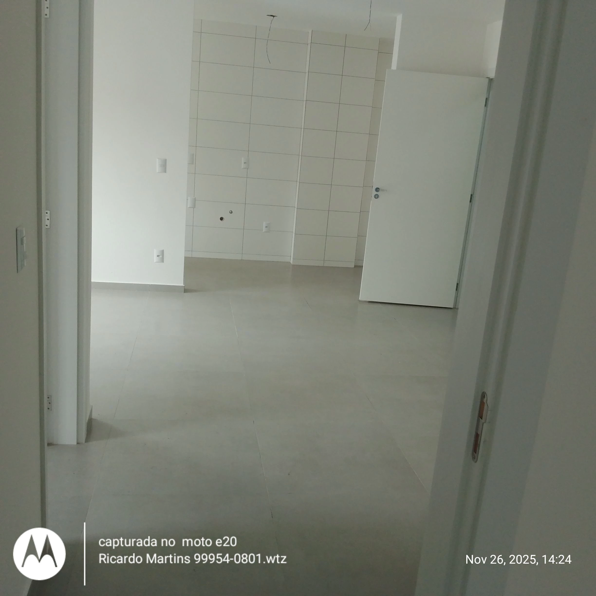 Imagem Apartamento com 2 Quartos à Venda, 6.300 m² em Pinheirinho - Criciúma