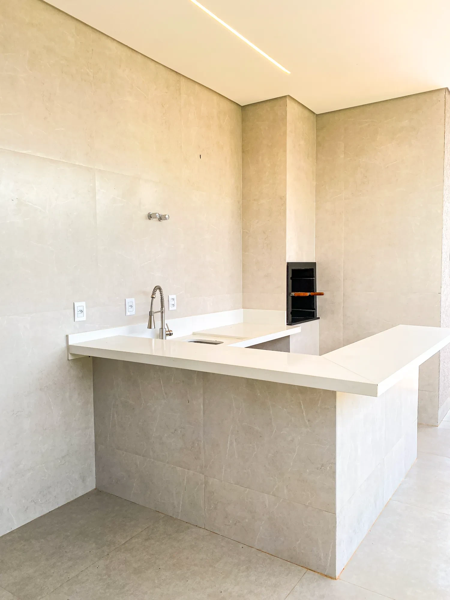 Imagem Casa de Condomínio com 3 Quartos à Venda, 180 metro em Terras Alpha Residencial 1 - Senador Canedo
