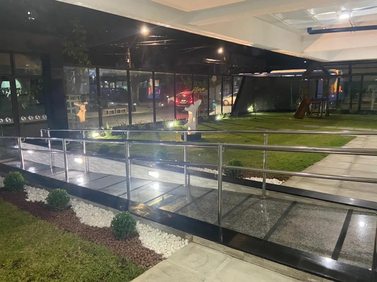Imagem Apartamento com 2 Quartos à Venda, 46 m² em Madalena - Recife