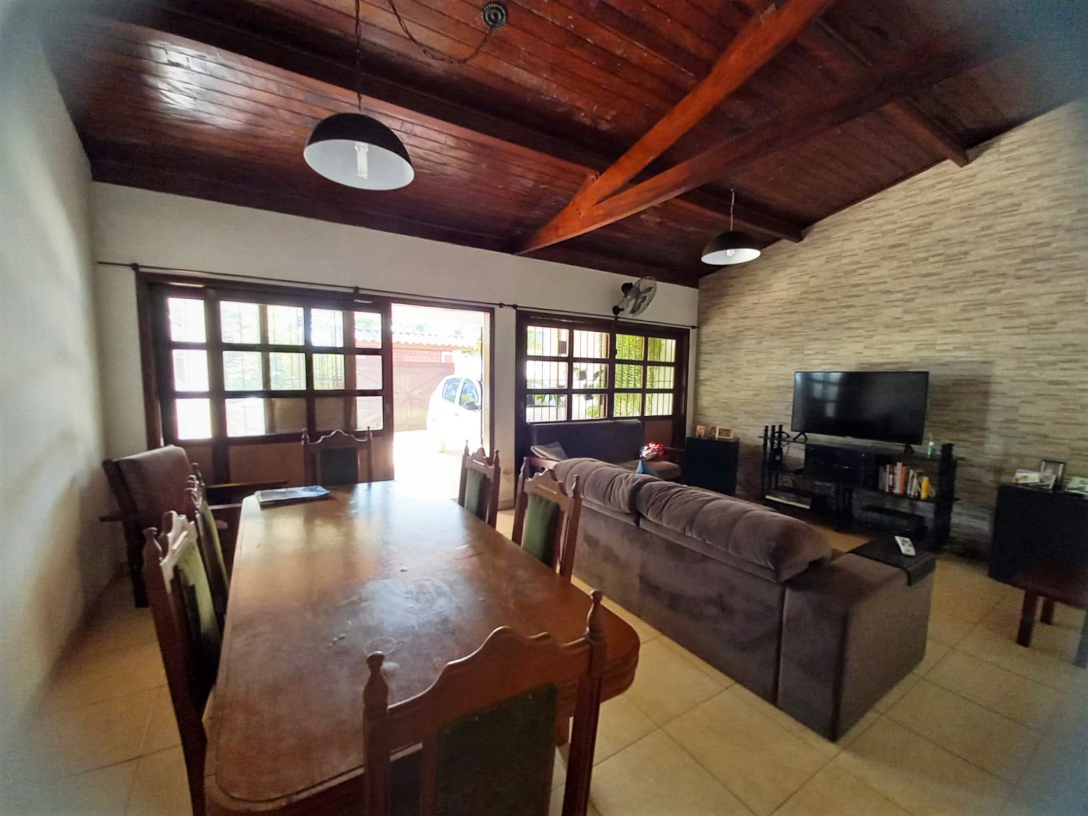 Casa com 3 Quartos à Venda, 135 m²em Praia das Toninhas - Ubatuba