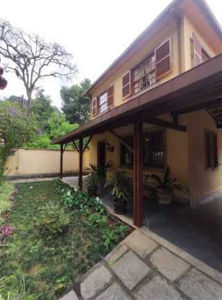 Imagem Casa com 3 Quartos à Venda,  em Agriões - Teresópolis