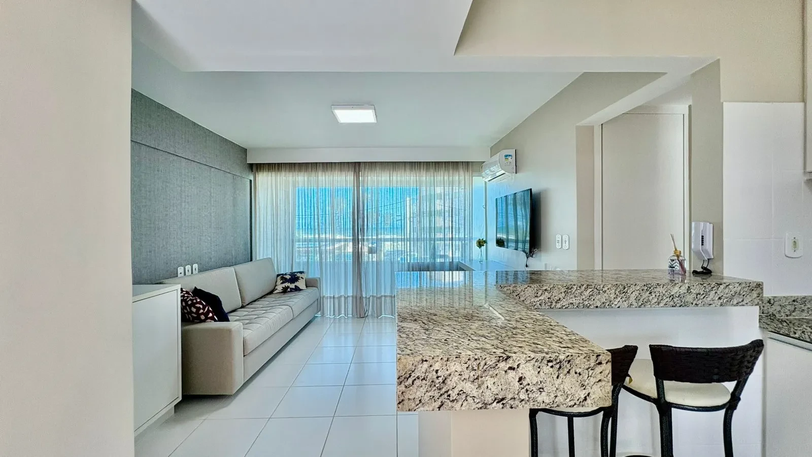 Imagem Apartamento com 2 Quartos à Venda, 61 m² em Olivença - Ilhéus