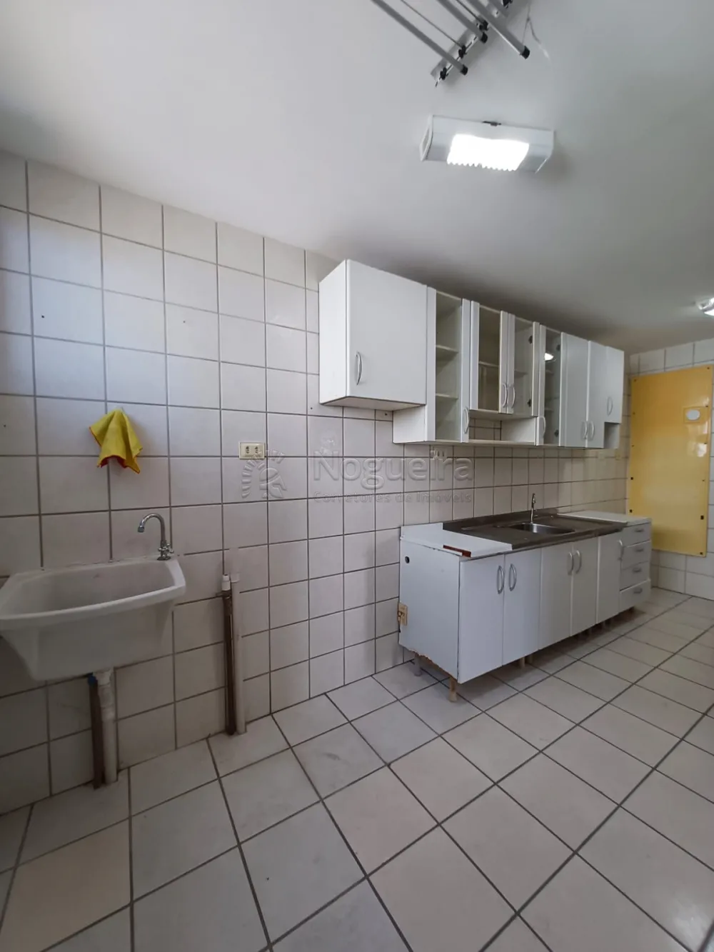 Imagem Apartamento com 2 Quartos à Venda, 61 m²em Espinheiro - Recife