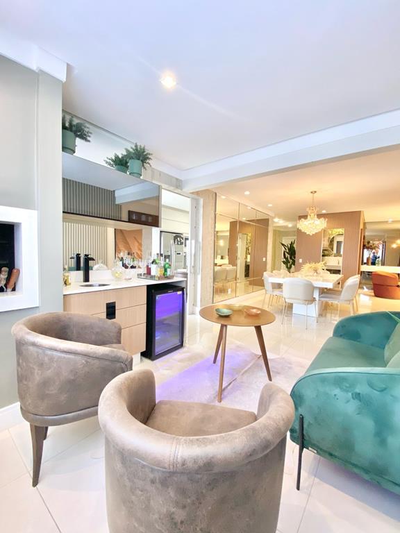 Imagem Apartamento com 3 Quartos à Venda, 161 m² em Centro - Criciúma
