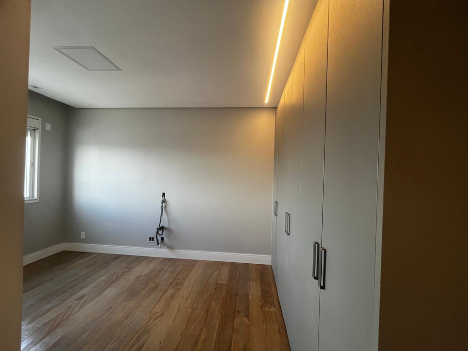 Imagem Apartamento com 4 Quartos à Venda, 296 m² em Anhangabaú - Jundiaí