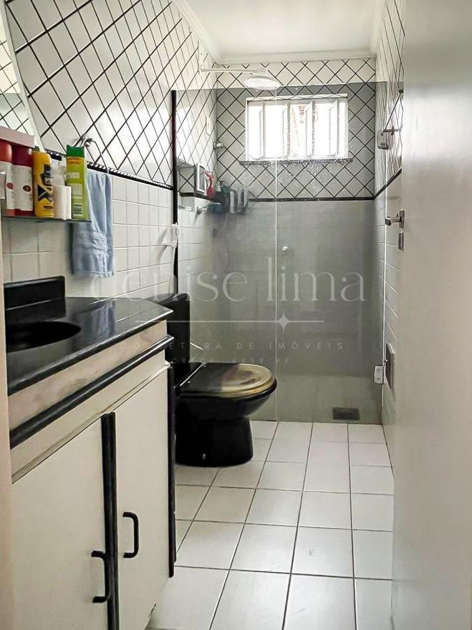 Imagem Apartamento com 2 Quartos à Venda, 64 m²em Grageru - Aracaju