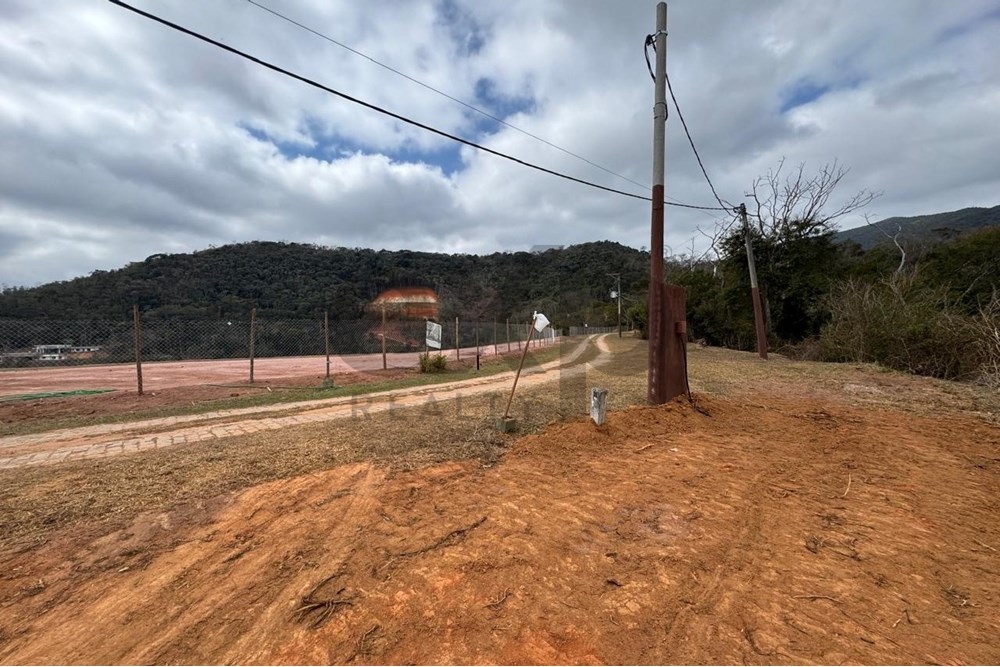 Foto do imóvel: Terreno à Venda, 23.140 m² em Pedro do Rio - Petrópolis