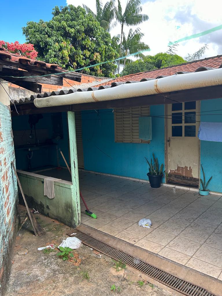 Imagem Casa com 3 Quartos à Venda, 211 m²em Jardim América - Goiânia