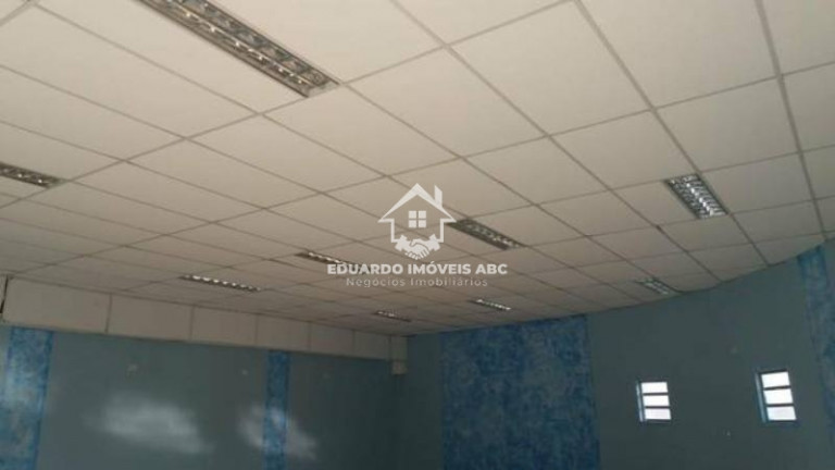 Imóvel Comercial para Alugar, 150 m² em Jardim Zaira - Mauá