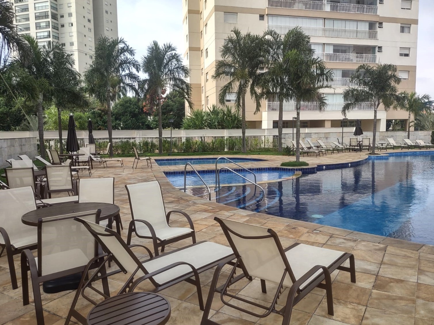 Imagem Apartamento com 2 Quartos à Venda, 77 m²em Jardim Avelino - São Paulo