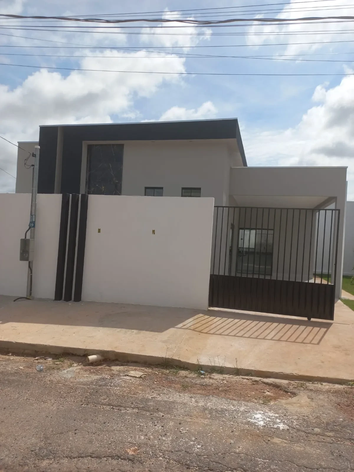 Casa com 3 Quartos à Venda, 90 metros em Ponte Nova - Várzea Grande