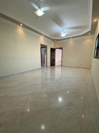 Imagem Casa com 3 Quartos à Venda, 120 m² em Caiçara - Praia Grande