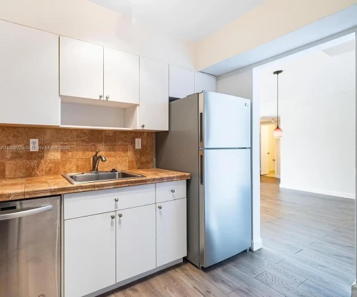 Foto do imóvel: Apartamento com 3 Quartos à Venda ou Locação, 100 m²em Alphaville Residencial Um - Barueri