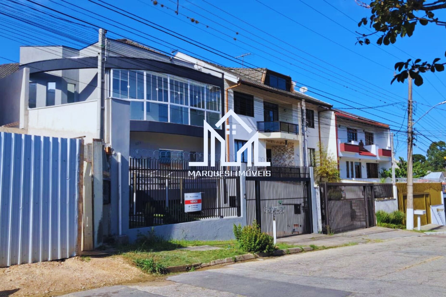 Imagem Casa com 3 Quartos à Venda, 241 m² em Guabirotuba - Curitiba