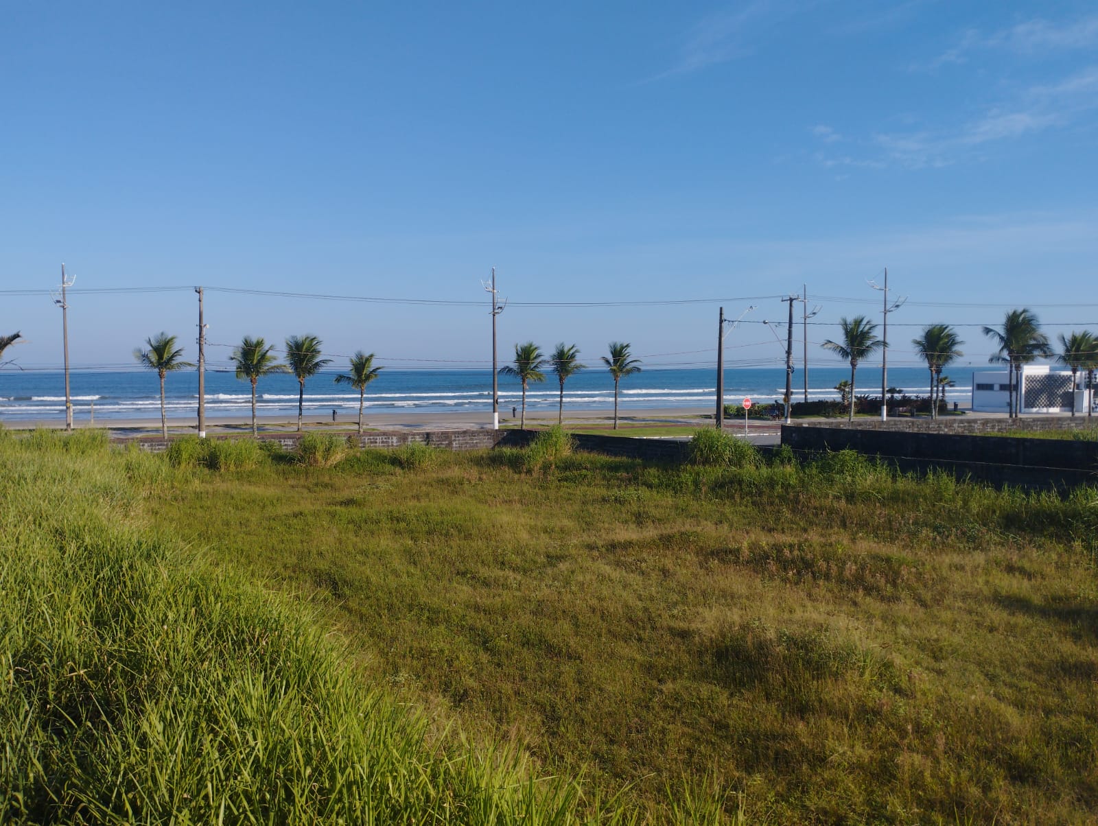 Casa com 3 Quartos à Venda, 123 m²em Solemar - Praia Grande